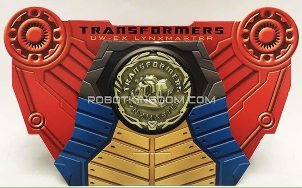 Unite Warriors UW EX Lynxmaster Exclusive Collectors Coin Takara Transformers Release  (3 of 4)